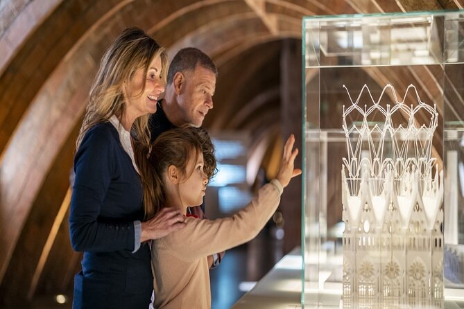 Gaudi Guided Tour: Casa Batllo, La Pedrera & Casa Vicens - Starting at Passeig de Gràcia, Then Going Straight Inside