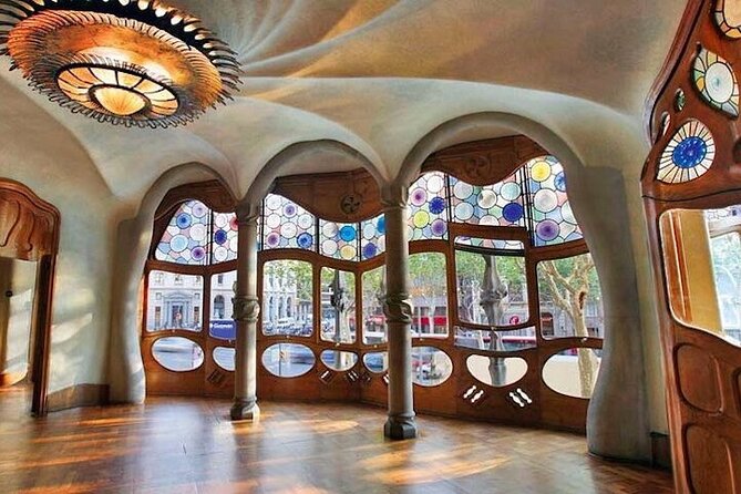 Gaudi Masterpiece: Casa Batlló with Expert Guide and STL Tickets - Skip-the-Line Tickets: The Small Time Saver That Changes Everything