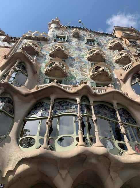 Gaudi's legacy. Exclusive tour to Park Güell and Casa Batlló - Making the most of Park Güell: how to move, look, and ask better questions