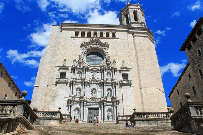 Girona and Besalu, Jewish History tour Small Group from Girona - The Museum of Jewish History in Girona: context before you walk