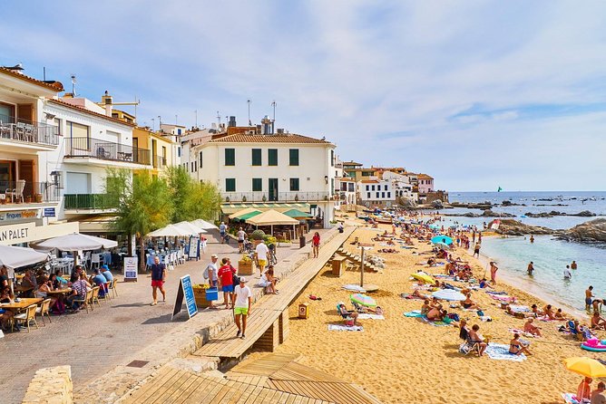 Girona and Costa Brava Private Tour with Pick-up from Barcelona - Tamariu lunch time: how to use your free hour well