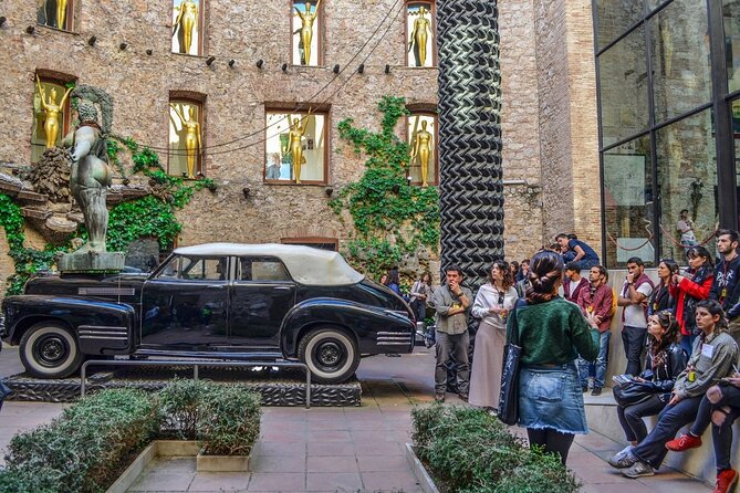 Girona and Dali Museum Full Day tour from Barcelona - Girona and Figueres Day Trip by Coach, what the day really feels like