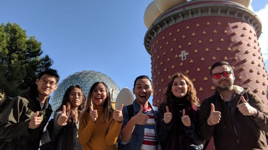 Girona and Figueres Full-Day Tour with Hotel Pick Up - Dalí Theatre-Museum: how the guide changes everything