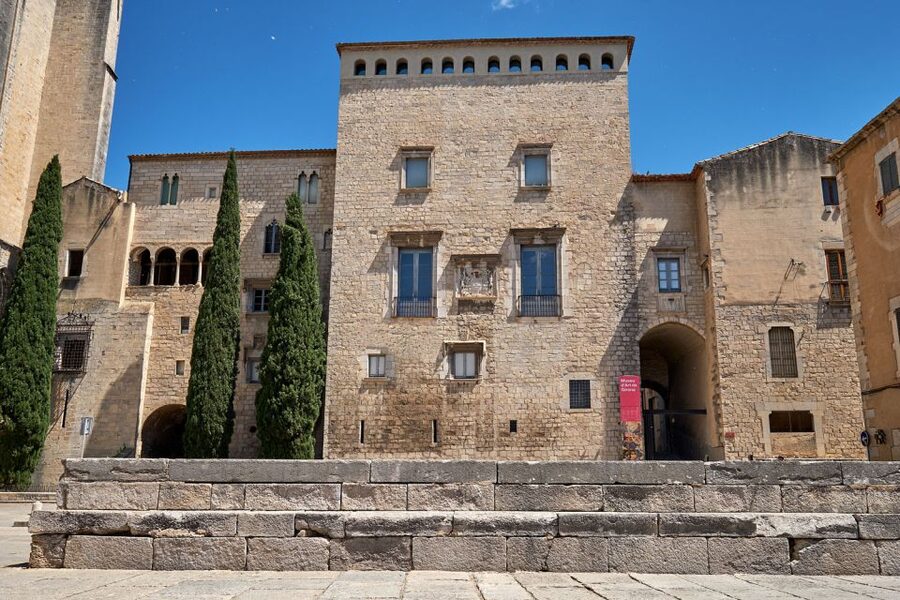 Girona: Cathedral of Girona + Art Museum + St. Felix Church - What to Bring, Accessibility, and Small Constraints