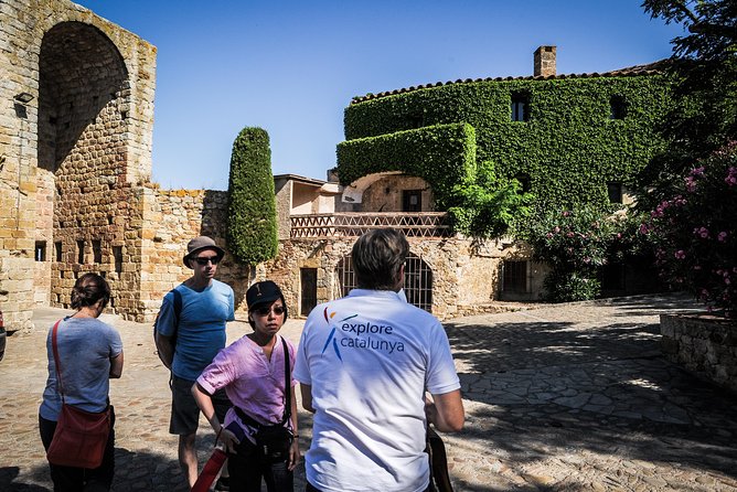 Girona & Costa Brava Small Group Tour From Barcelona with Paella! - Girona in a Single Day: Cathedral Choices, Old Walls, and Quiet Corners