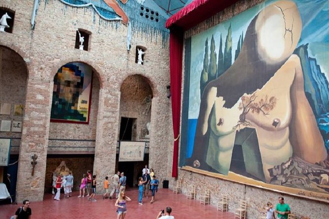 Girona & Dali Museum Small Group Tour with Pick-up from Barcelona - Time, pace, and comfort: how this day can feel for different travelers
