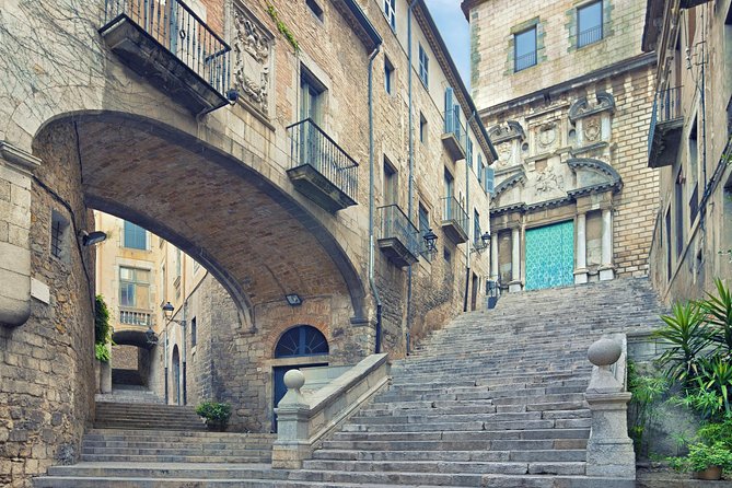 Girona Full Day Tour from Barcelona - Girona in One Day From Barcelona: what you are really buying