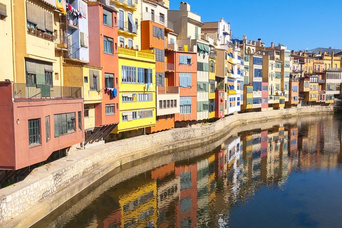 Girona Full Day Tour from Barcelona - Free time strategy: using it for lunch, photos, and not feeling rushed