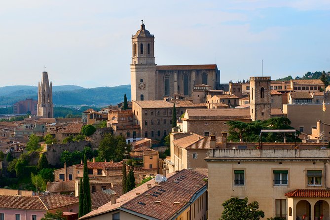 Girona Full Day Tour from Barcelona - Guides, language, group size, and why the best ones make the day