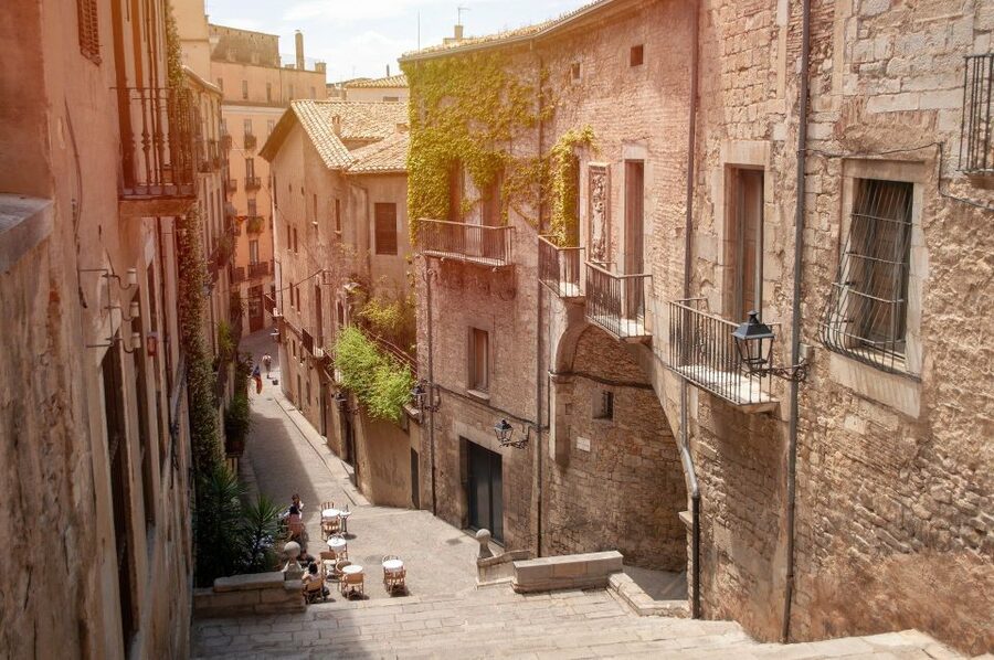 Girona: Guided 2-Hour Walking Tour with Food Tasting - Jewish Quarter and the Cathedral Stop You Can’t Skip