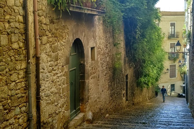 Girona Guided Tour with Cathedral, Arab Baths & St Feliu Basilica - El Call Jewish Quarter plus Girona’s central old-quarter feel