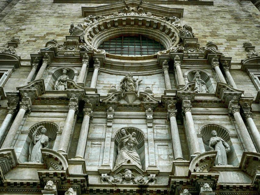 Girona - Private Historic Walking Tour - St. Felix Basilica and the shift from faith sites to Romanesque craft