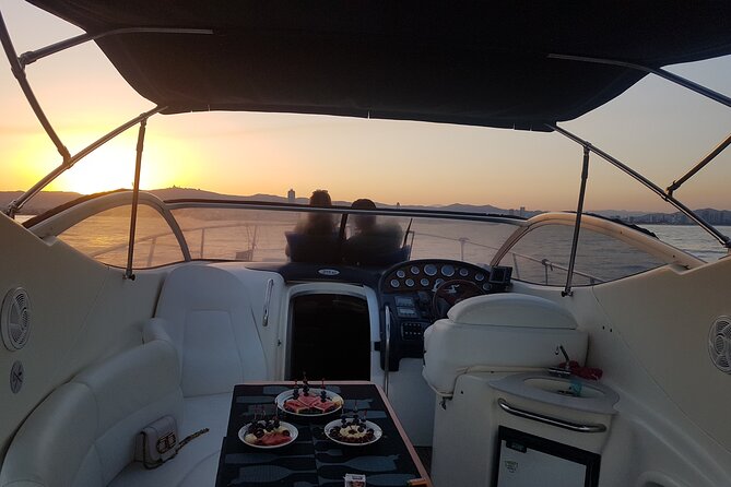 Gobbi Yacht Rental in Barcelona 9 Pax 2/4/8hs - Port Olímpic Check-In, then the City Unfolds from the Water