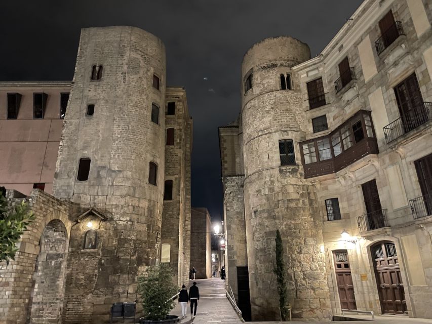 Gothic Quarter and Old City - Why Catalan Gothic Feels Different at Santa Maria del Pi