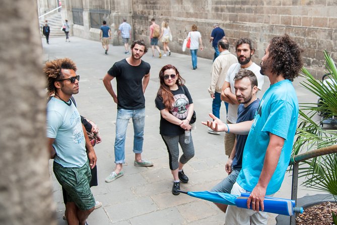 Gothic Quarter - Private Tour - Getting oriented at Plaça de Catalunya, then slipping into Ciutat Vella
