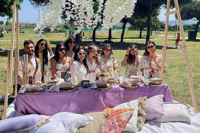 Group / Hen Party Picnic - A Hen Party Picnic in Barcelona That Feels Like Your Own Event