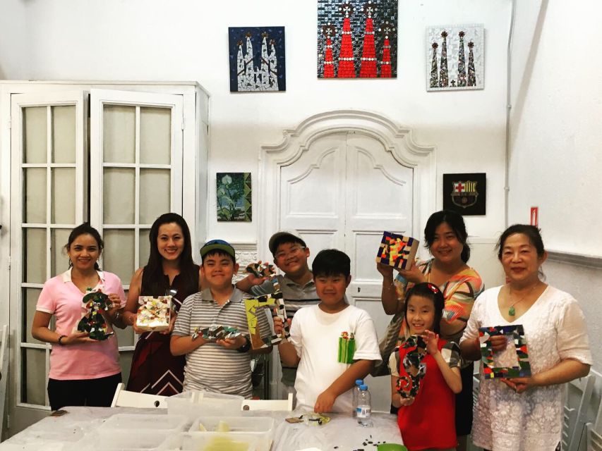 Guided Gaudí’s Trencadís Mosaic Workshop in Barcelona - Languages, group size, and the vibe inside the studio