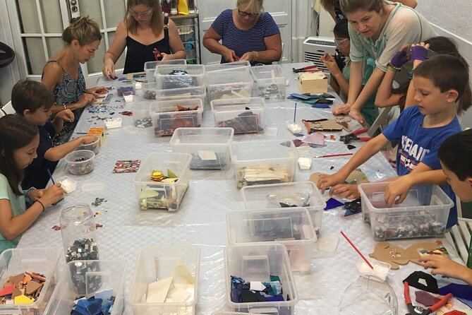 Guided Gaudí Trencadís Mosaic Workshop in Barcelona 2 Hours - The trencadis technique you actually use