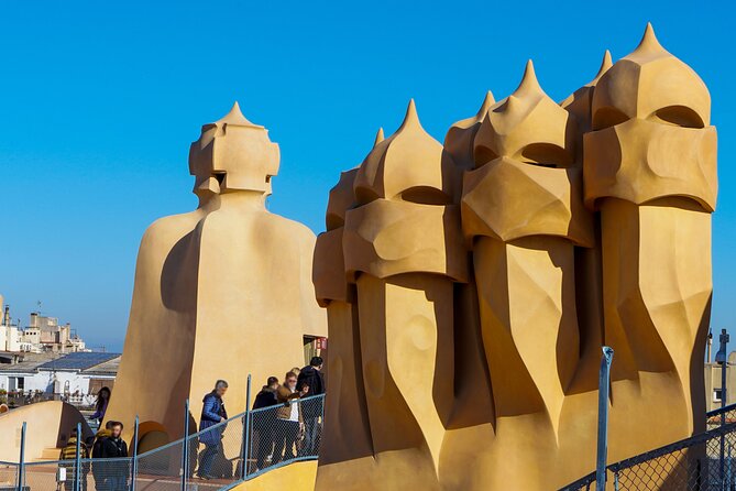 Guided private morning tour of La Pedrera with Casa Batlló ticket - The only gotchas: rain, timing, and missing pieces