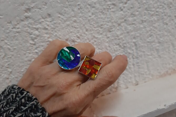 Guided Tiffany Jewellery Workshop in Barcelona 2 Hours - Two hours of hands-on trencadís, not a museum lecture