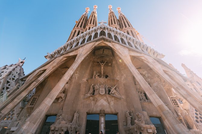 Guided Tour Sagrada Familia and Park Guell - Entering Sagrada Familia with skip-the-line time savings