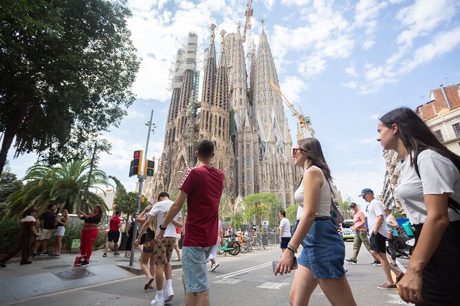 Guided Tour Sagrada Familia and Park Guell - Price and value: what $107.41 is really paying for