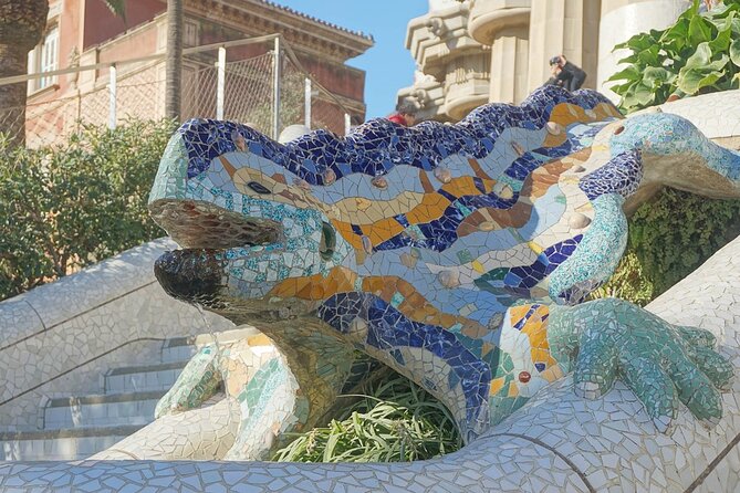 Guided Walking Tour in Park Güell and Sagrada Familia - Sagrada Familia: secured entry plus a smart lead-in walk