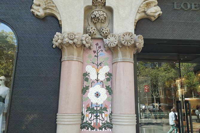 Half Day Barcelona Private Walking Tour - Casa Batllo: Short Stop, Big Payoff for the Outside View
