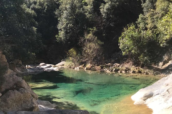Hike to Secret Waterfalls of the Pyrenees Mountains, From Barcelona & Girona - Snacks, no lunch, and the value math of a guided waterfall day