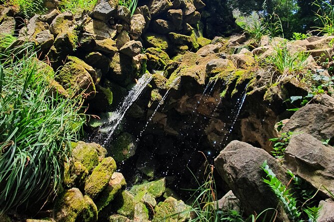 Horta Labyrinth Walking Tour in Barcelona - Should you book the Horta Labyrinth Walking Tour?