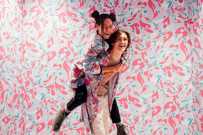 IKONO Barcelona: Immersive Experience - Family-friendly play, or couples feeling the price