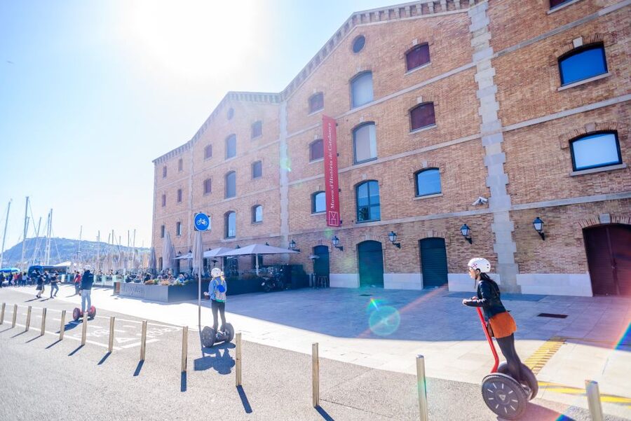 Intro Segway Tour Barcelona 1h - The Gothic Quarter Route: Barri Gòtic and La Cara de Barcelona