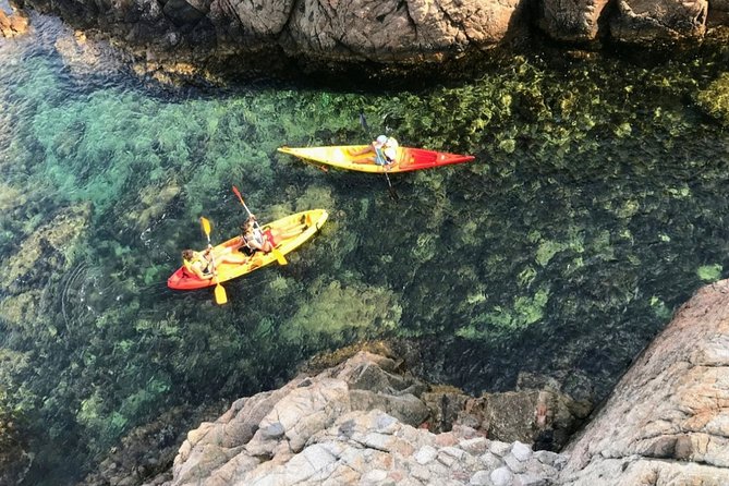 Kayak excursion in Playa de Aro - Kayaking Between Rocks on the Camino de Ronda