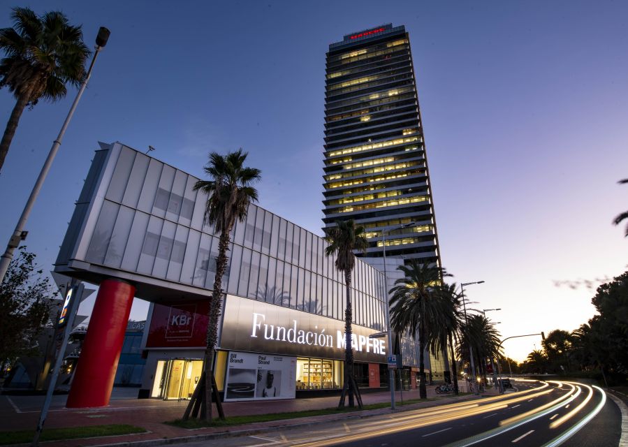 KBr Fundación MAPFRE – Photography Exhibitions - Entering KBr Fundación MAPFRE in Port Olimpic