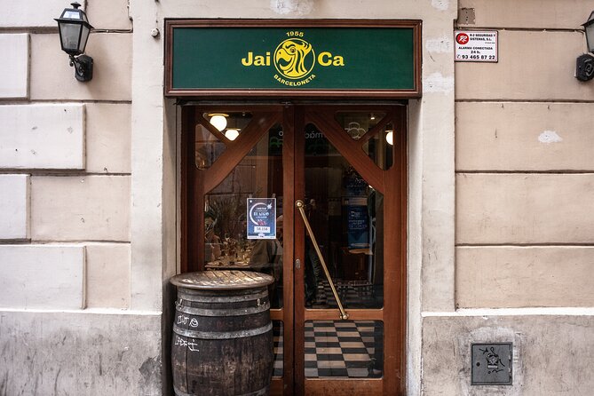 La Barceloneta Tapas & Wine & Drinks Tour in Barcelona - Who should book this tapas and wine tour