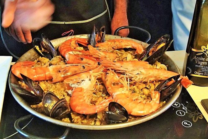 La Boqueria Market and Paella Cooking Class in Barcelona - Mercat de la Boqueria: more than a tourist stop