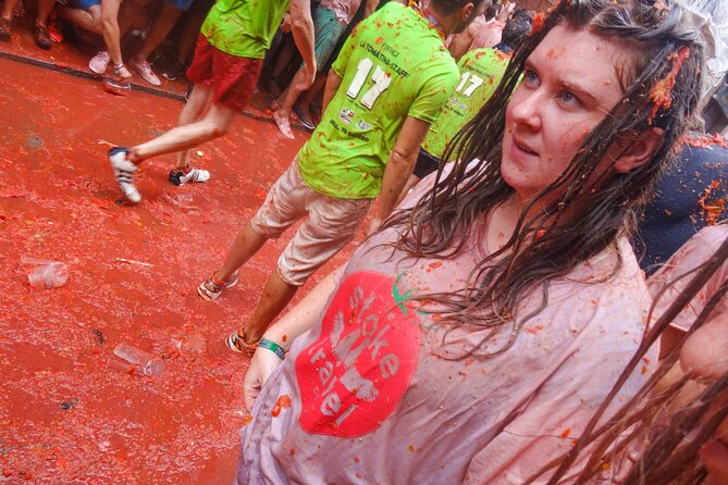 La Tomatina Day Trip from Barcelona with Ticket & Party Access - Stop 2, Valencia after the tomatoes: a beach break that makes the day make sense
