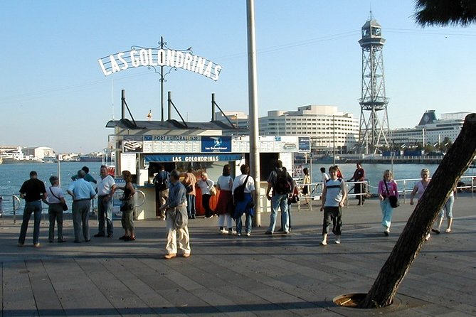 Las Golondrinas Barcelona 60-min Boat Tour - Family-friendly in practice: easy on the schedule