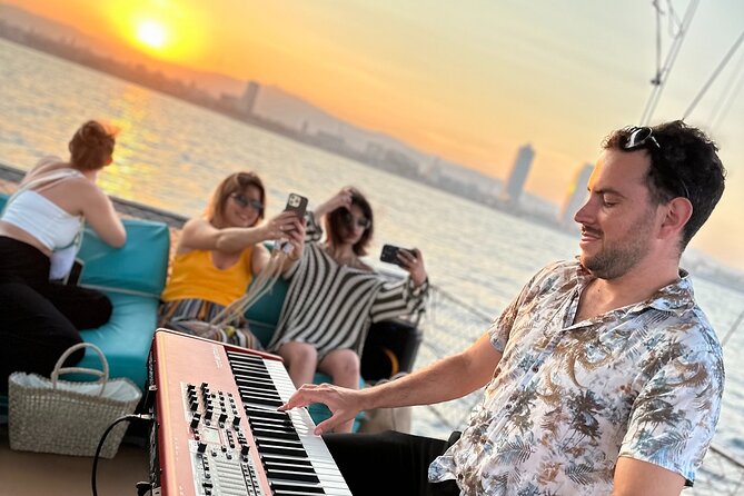Live Music & Sunset Wooden Boat in Barcelona - What the 1.5-Hour Sailing Time Actually Does for You