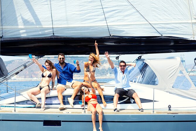 Luxury Private Yacht Sailing Tours in Barcelona - Onboard Comfort: Drinks, Snacks, and the Restroom Detail