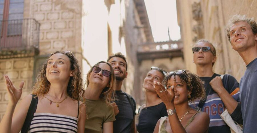 Marvels of Barcelona Walking Tour - Finding Your Guide at Plaça Nova, In Front of Barcino