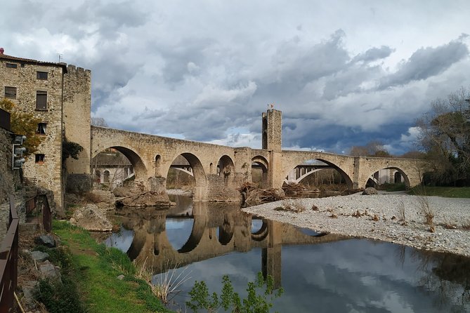 Medieval Villages & La Garrotxa Volcanic Zone Hiking. Small Group Tour - Don’t skip the post-hike meal plan