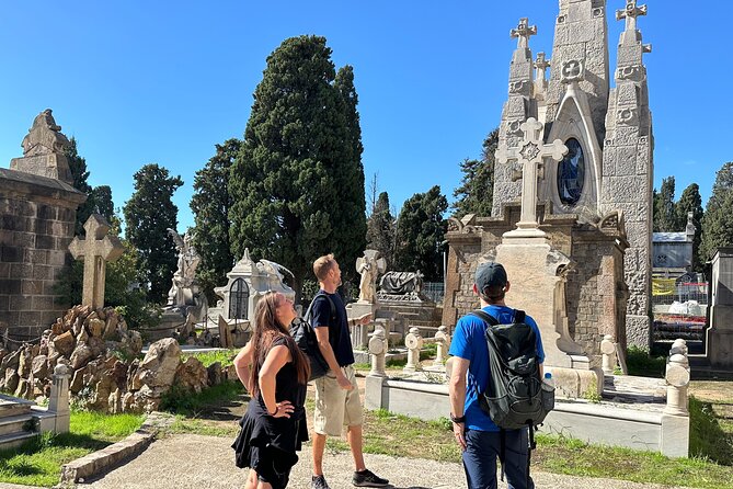 Montjuïc Cemetery Walking Tour – Hidden Art, History & Views - Christopher Columbus monuments, then straight into the hillside