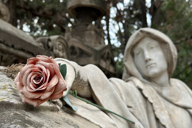 Montjuïc Cemetery Walking Tour – Hidden Art, History & Views - Getting to the cemetery without the stress