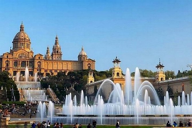 Montjuïc: Magic & Art Bike Tour Barcelona - Stop-by-stop: Mirador de Colom, Portal de la Pau, and Drassanes