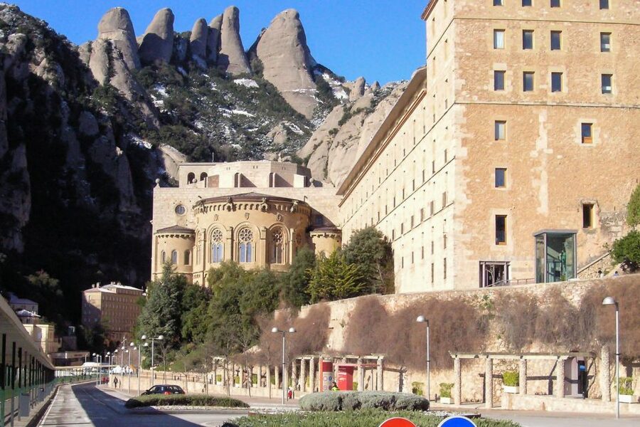 Montserrat: 6-Hour Tour with a Choice of 3 Levels of Hiking - Hotel Pick-Up, Private Transfer, and Why It’s Worth It