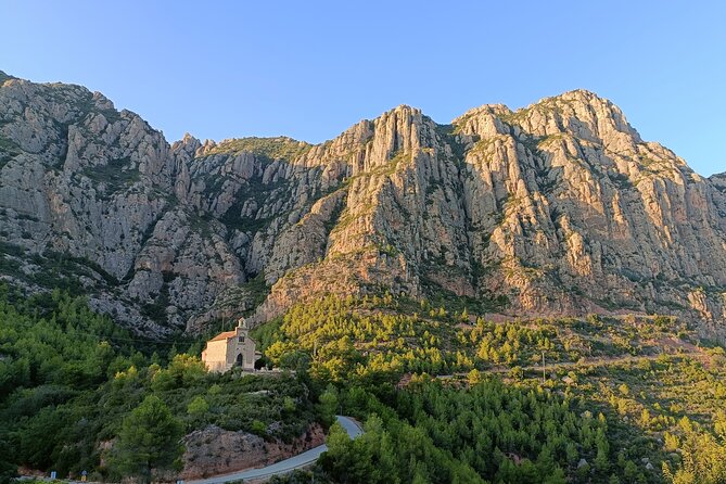 Montserrat & beyond private from Barcelona with different options - Winery or caves upgrade: what comes with the tasting time
