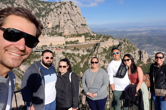 Montserrat Cardona and Salt Mountain Private Tour - Funicular de Sant Joan or Aeri de Montserrat: Pick Your View Style