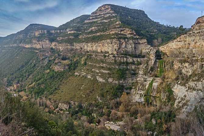 Montserrat Guided Tour with Cogwheel or Cable Car & Black Madonna - Practical Tips That Keep the Day Comfortable