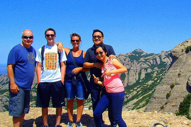 Montserrat Half Day with Cable Car and Easy Hike from Barcelona - How the Free Time Works: Market, Cafeteria, and Shops